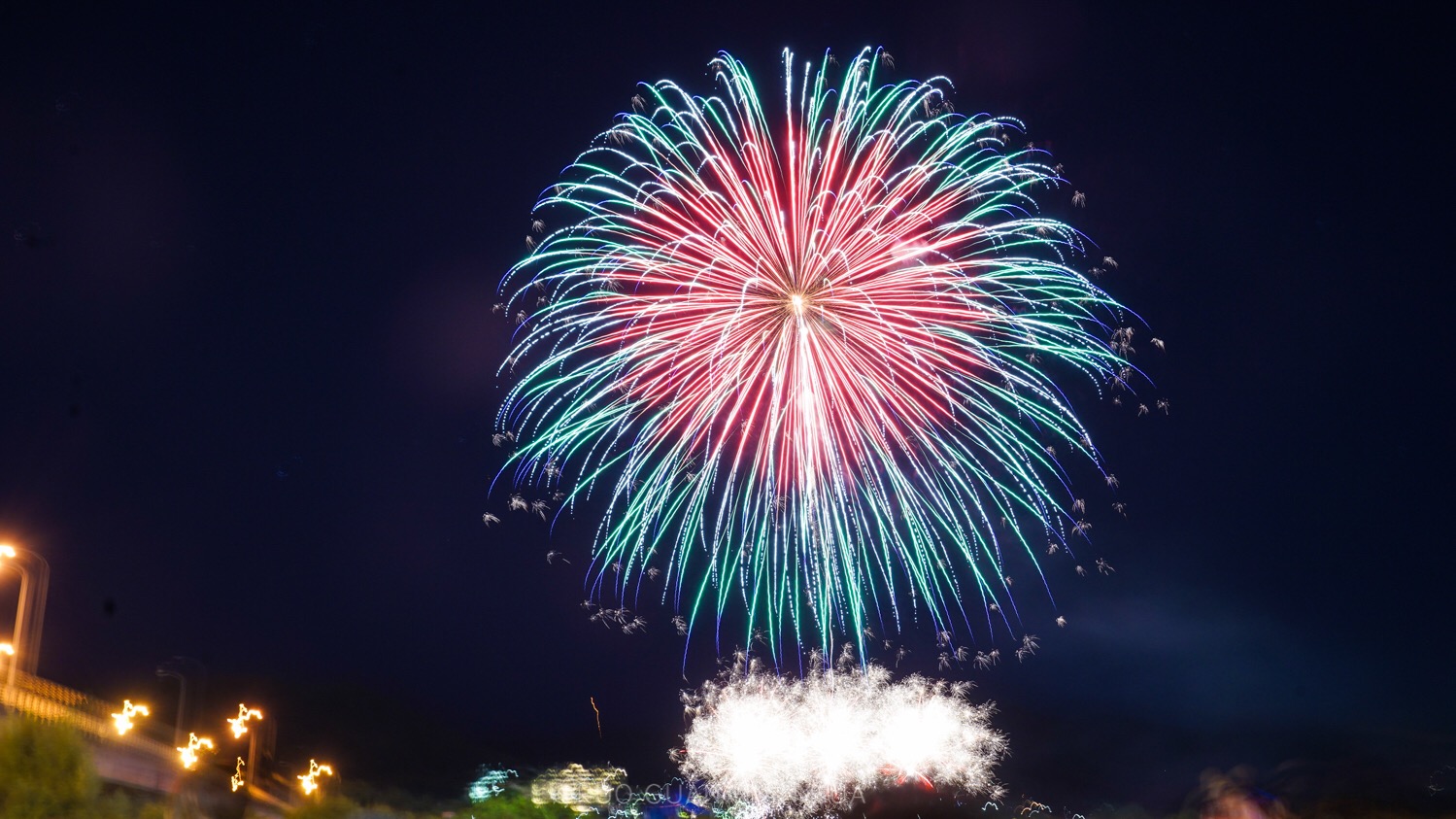 夏天去日本一定要去看夏日祭烟火大会